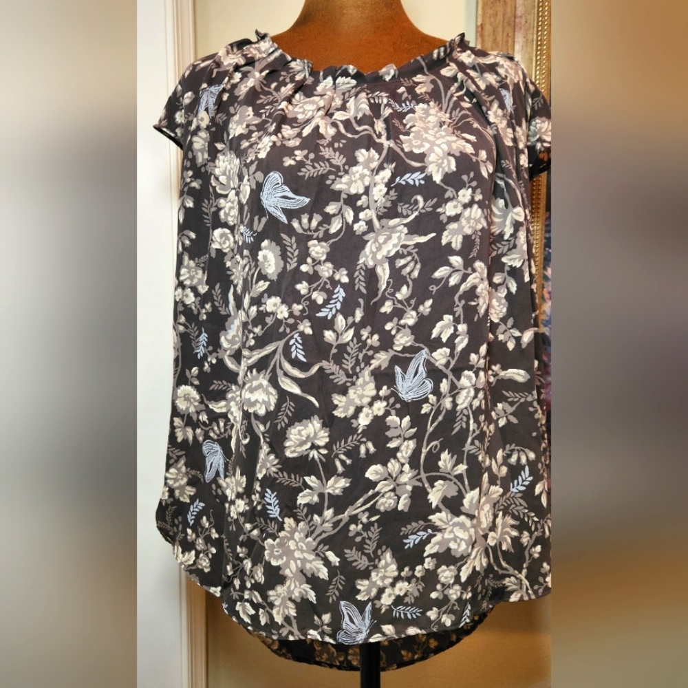LC Lauren Conrad Floral Print Women's Top - Gray and White Floral